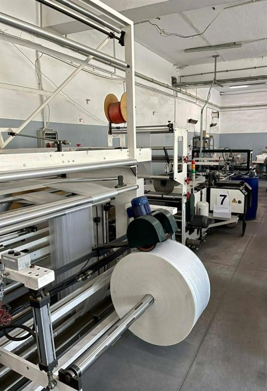 https://www.tecnoconverting2000.com/media/img/product/lg/196104/en/204414-plas-alliance-limited-pl32swpfa-v-bag-making-machine-soft-loop-handles.1656264996.jpg