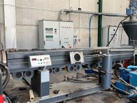 TECNOVA E130 Kunststoffe recycling  Anlage